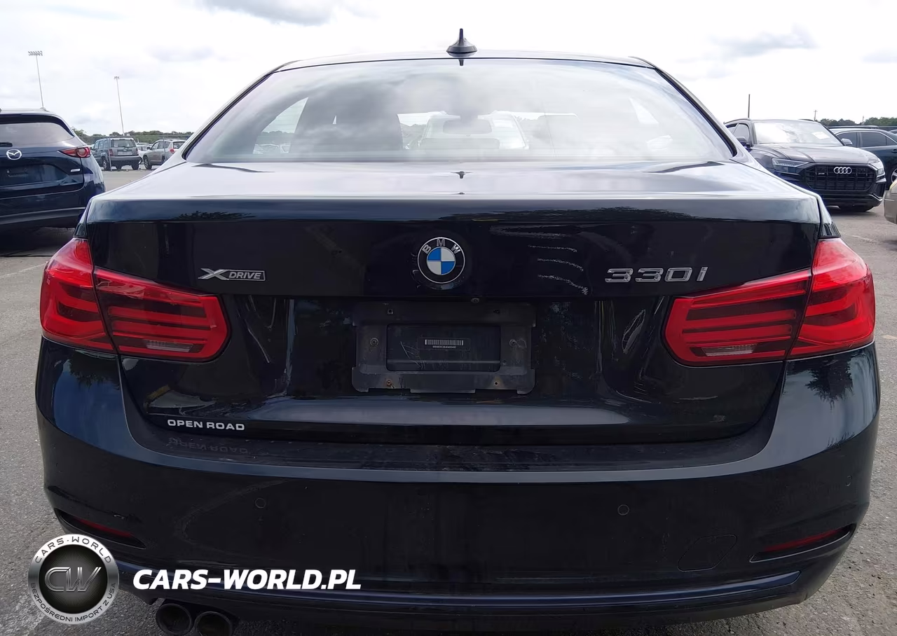 2018 BMW 330I xDrive VIN:WBA8D9C58JEM33490 - 14