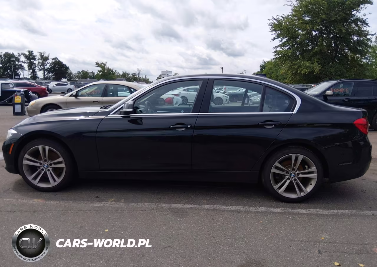 2018 BMW 330I xDrive VIN:WBA8D9C58JEM33490 - 15