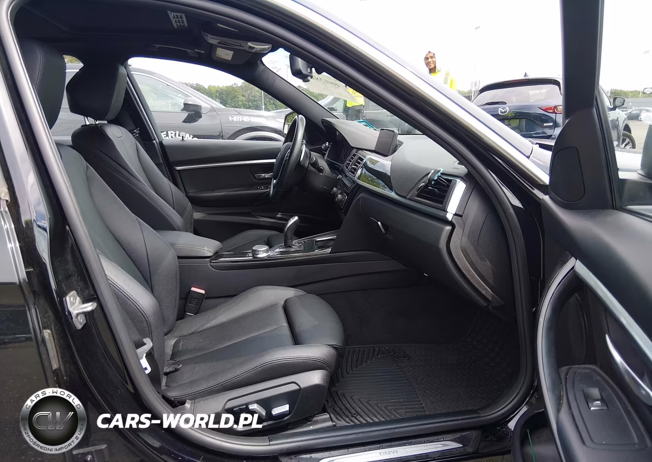 2018 BMW 330I xDrive VIN:WBA8D9C58JEM33490 - 5
