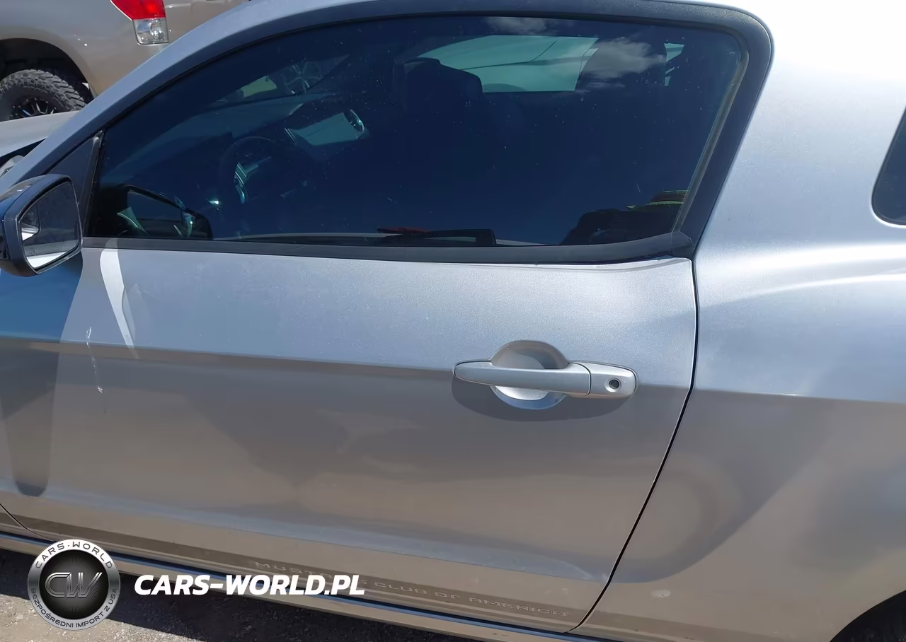 2014 Ford Mustang V6 Premium VIN:1ZVBP8AM3E5291430 - 14