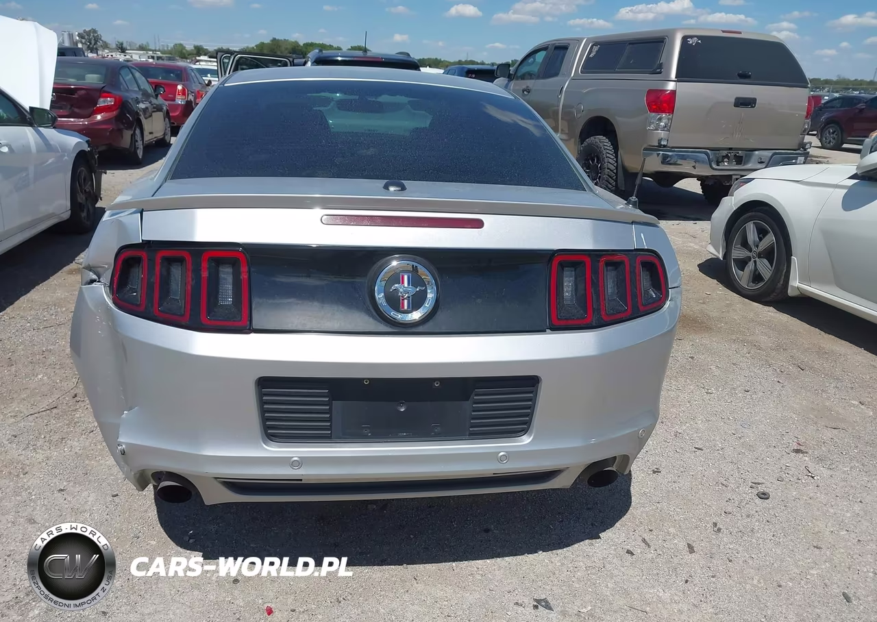 2014 Ford Mustang V6 Premium VIN:1ZVBP8AM3E5291430 - 16