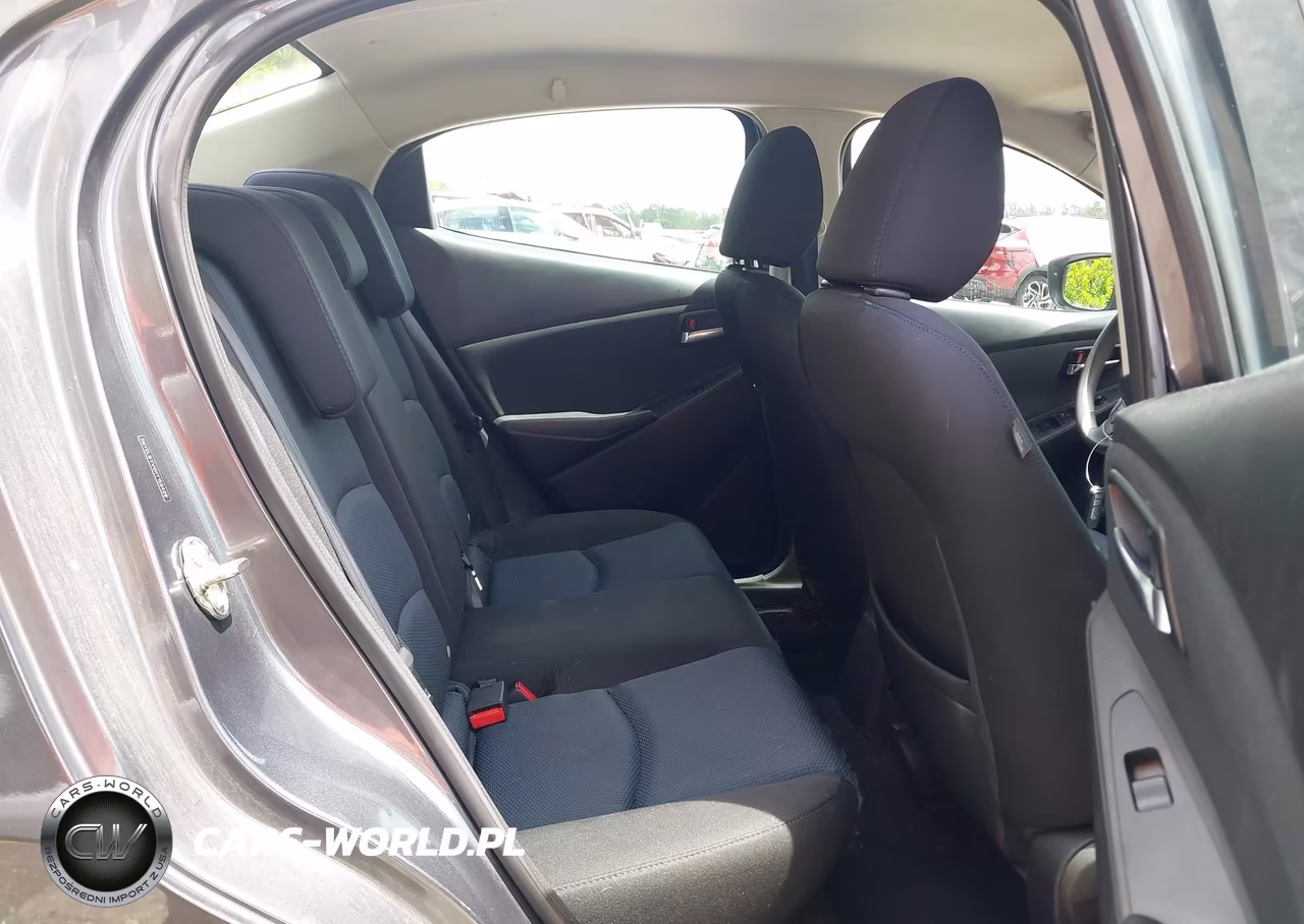 2017 Toyota Yaris Ia VIN:3MYDLBYV0HY159429 - 8