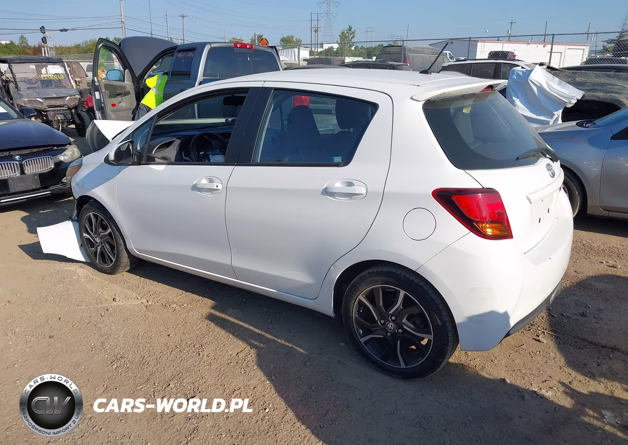 2015 Toyota Yaris Se VIN:VNKKTUD38FA055320 - 3