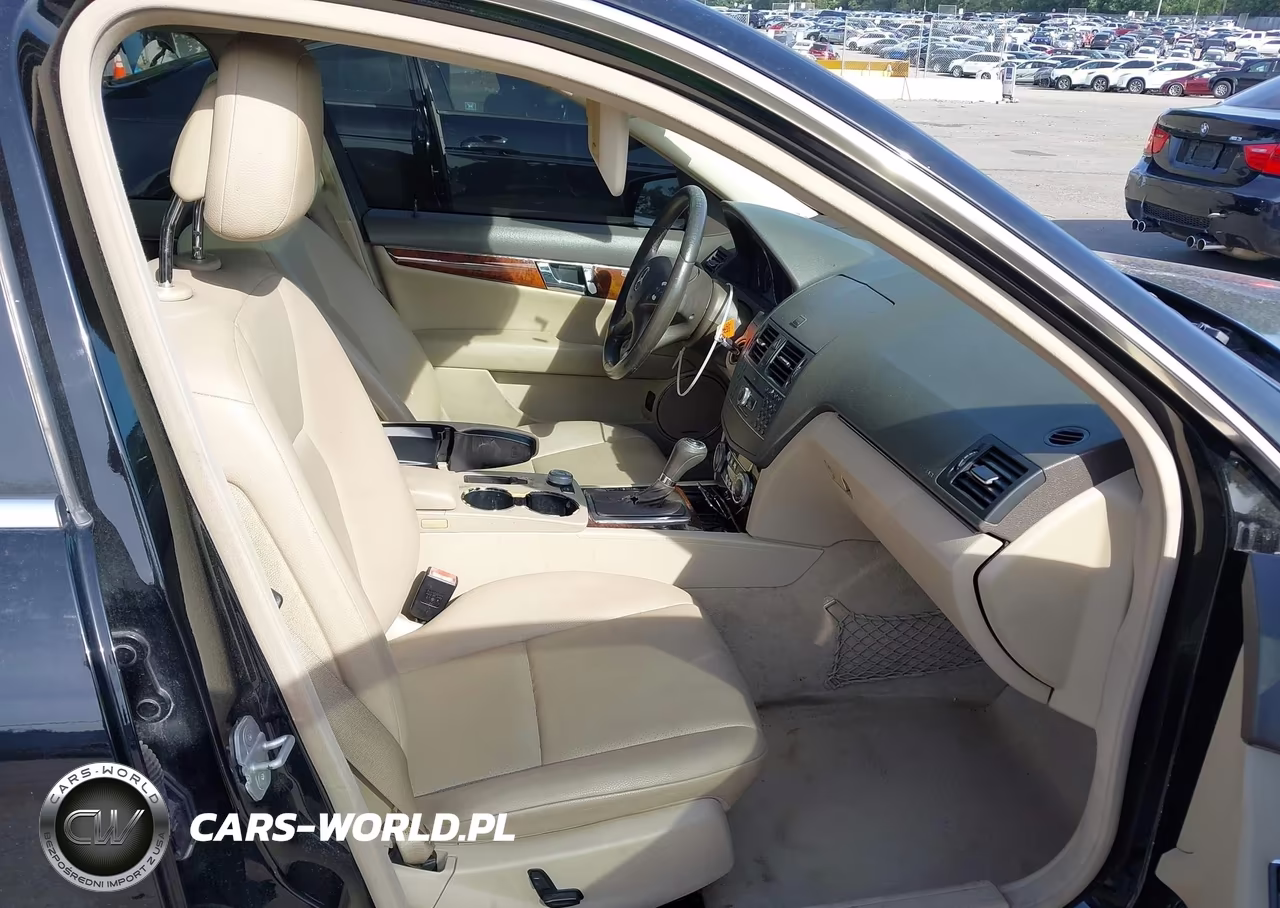 2010 Mercedes-Benz C 300 Sport VIN:WDDGF5EB0AR086837 - 5