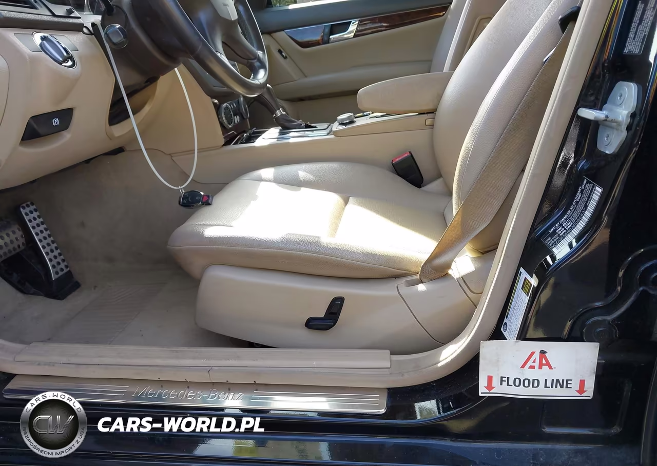 2010 Mercedes-Benz C 300 Sport VIN:WDDGF5EB0AR086837 - 6