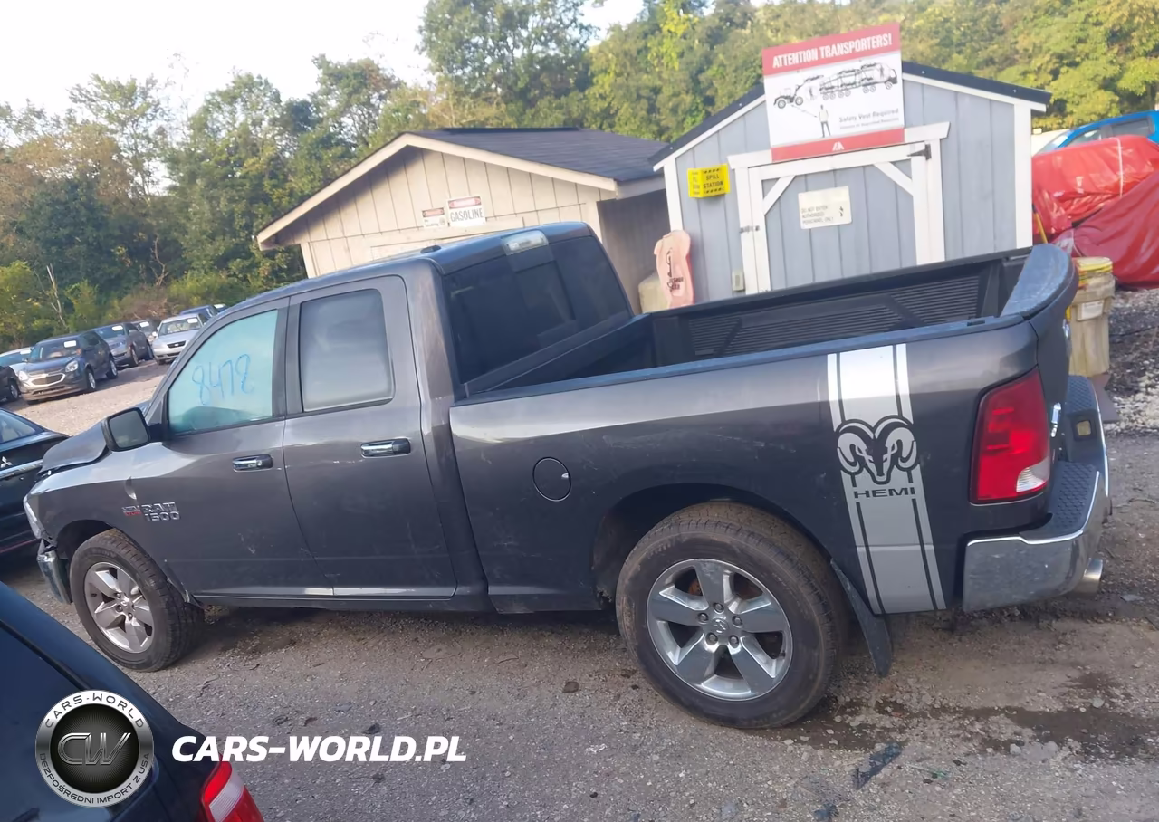 2015 Ram 1500 Big Horn VIN:1C6RR7GT3FS645123 - 14