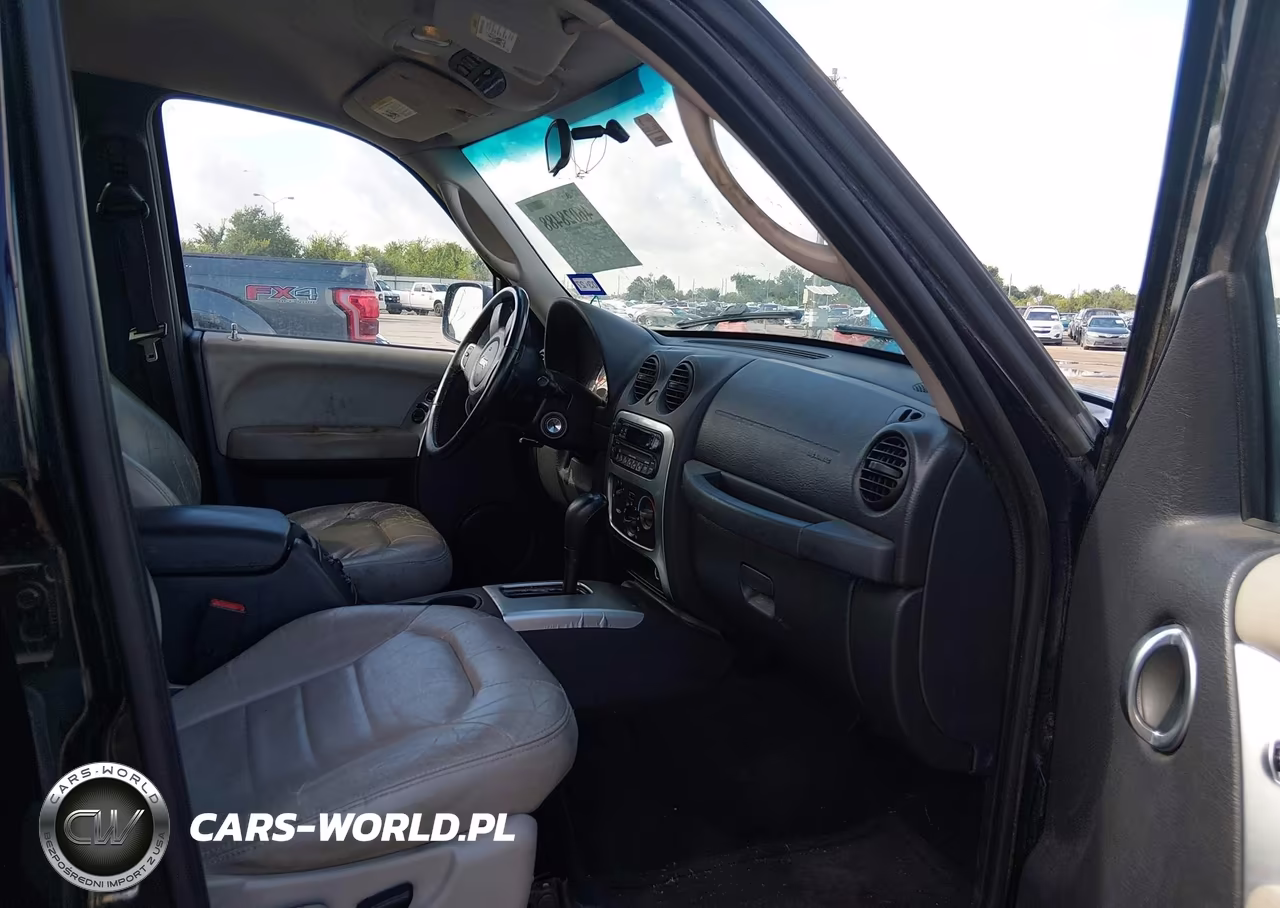 2004 Jeep Liberty Renegade VIN:1J4GK38K94W165963 - 5