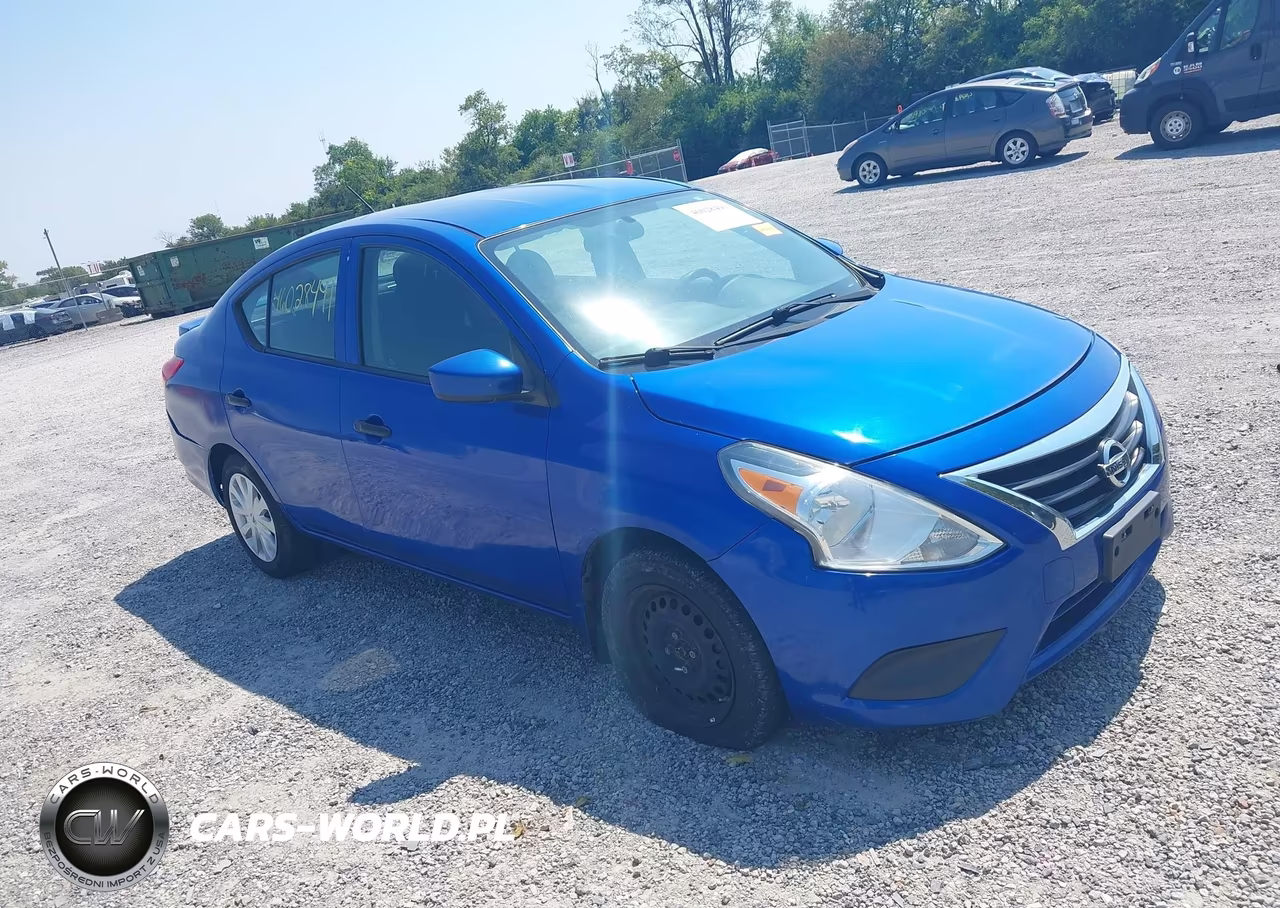 2016 Nissan Versa 1.6 S+