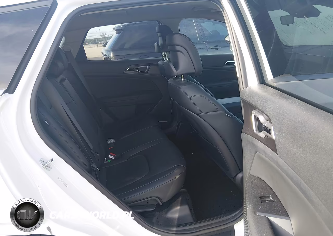 2026 Kia Sportage Ex VIN:5XYK33DF1TG411065 - 8