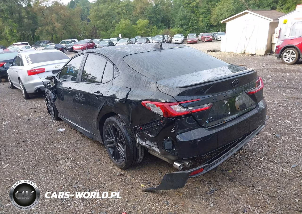 2026 Toyota Camry Se VIN:4T1DBADK3TU064734 - 3