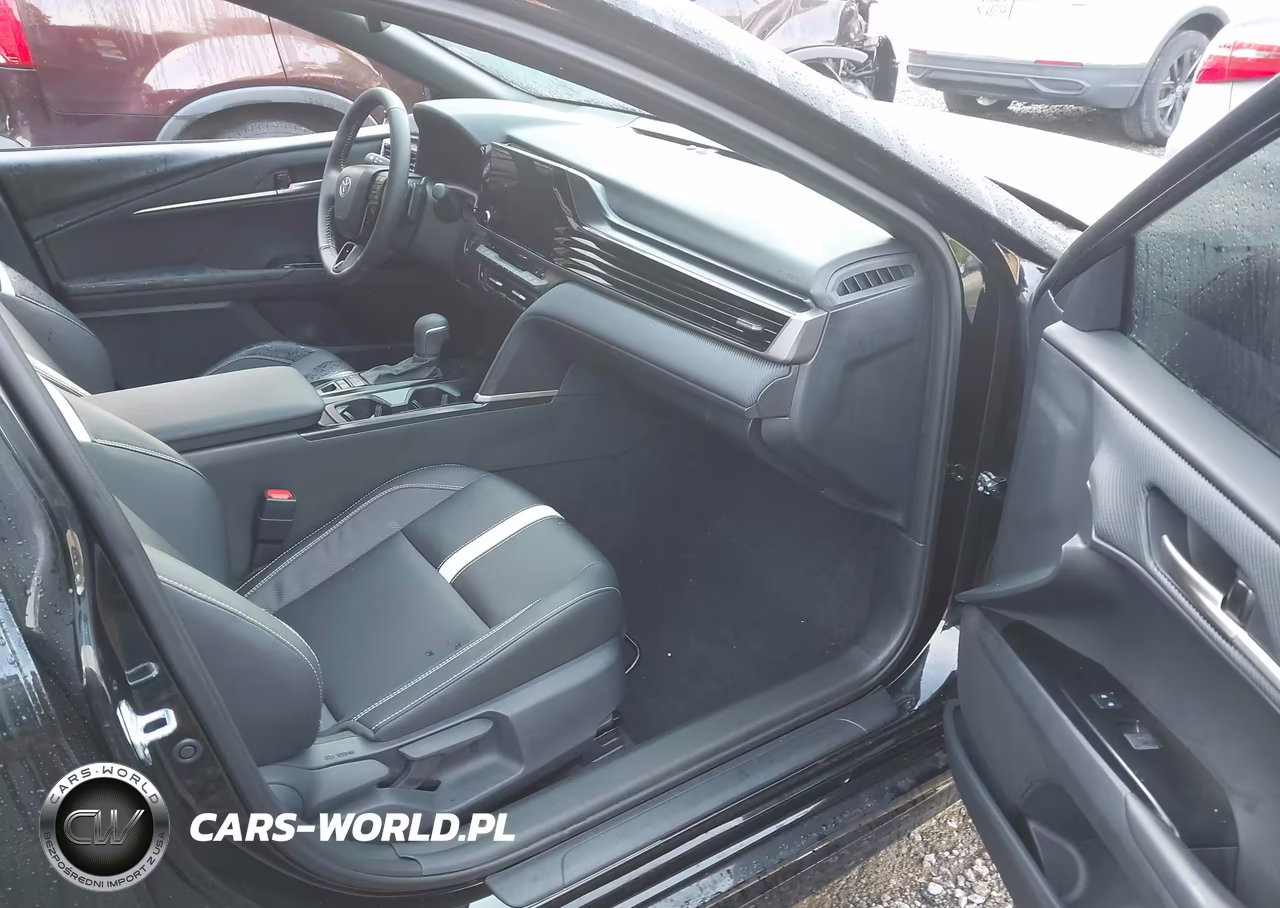 2026 Toyota Camry Se VIN:4T1DBADK3TU064734 - 5