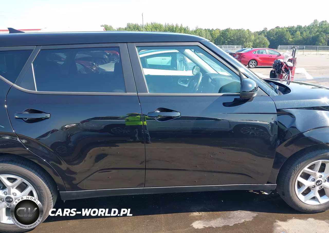 2025 Kia Soul Lx VIN:KNDJ23AU0S7958552 - 13