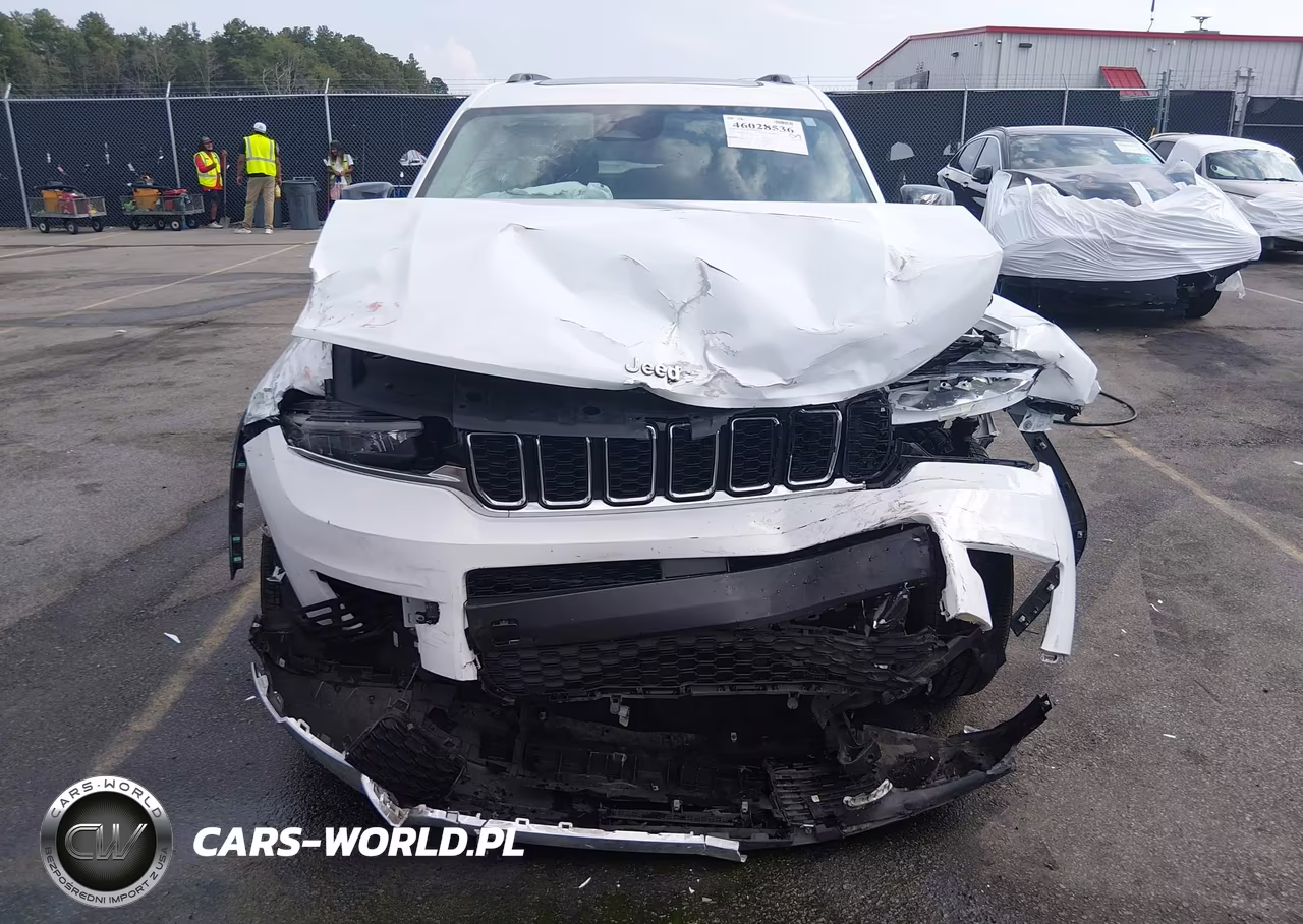 2021 Jeep Grand Cherokee L Limited 4X4 VIN:1C4RJKBG4M8107408 - 11
