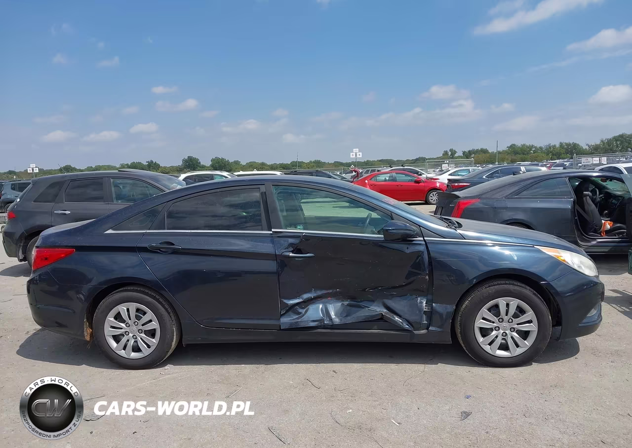 2011 Hyundai Sonata Gls VIN:5NPEB4AC0BH135579 - 13