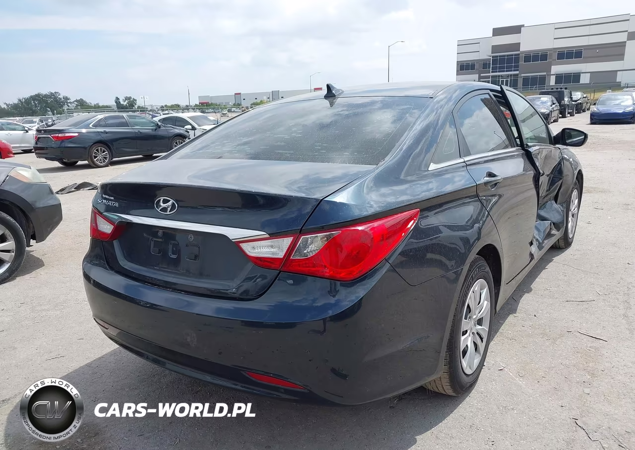2011 Hyundai Sonata Gls VIN:5NPEB4AC0BH135579 - 4