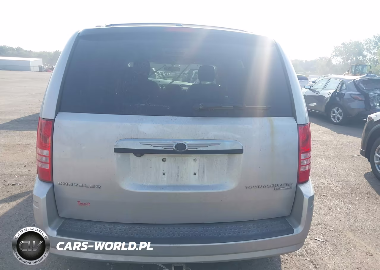 2010 Chrysler Town & Country Touring VIN:2A4RR5D17AR189048 - 16