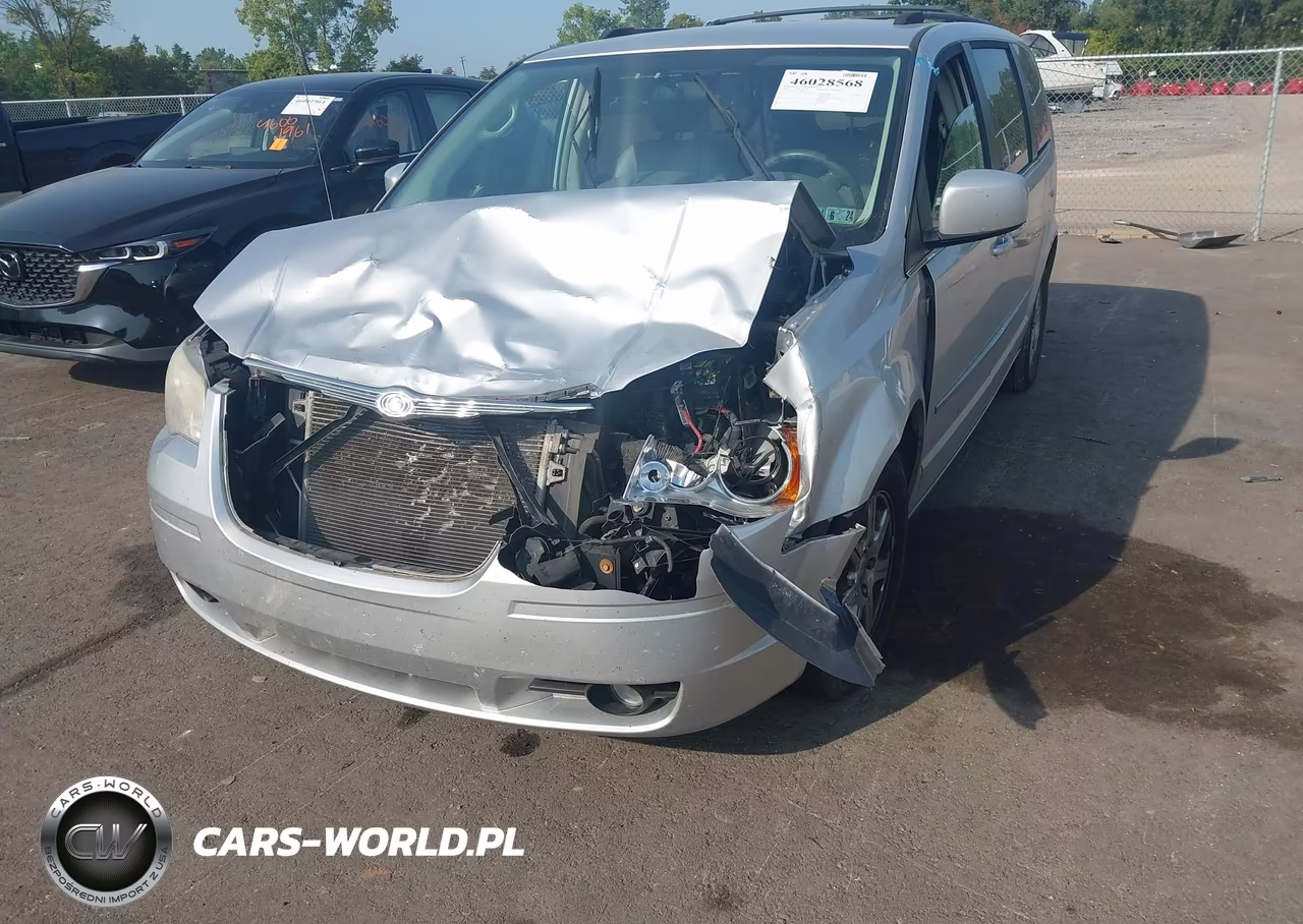 2010 Chrysler Town & Country Touring VIN:2A4RR5D17AR189048 - 6