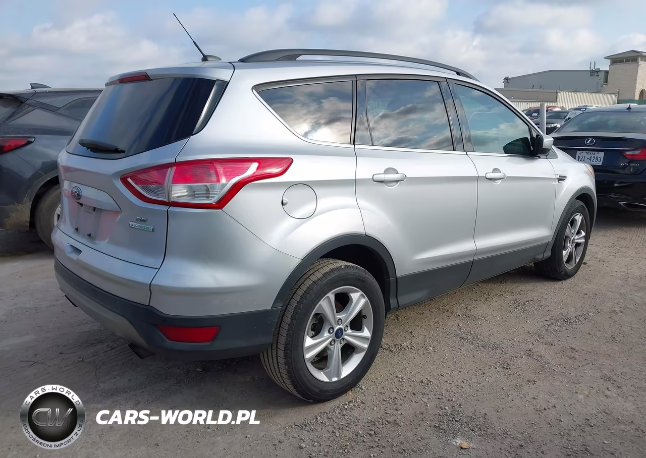 2015 Ford Escape Se VIN:1FMCU0GX5FUC24611 - 4