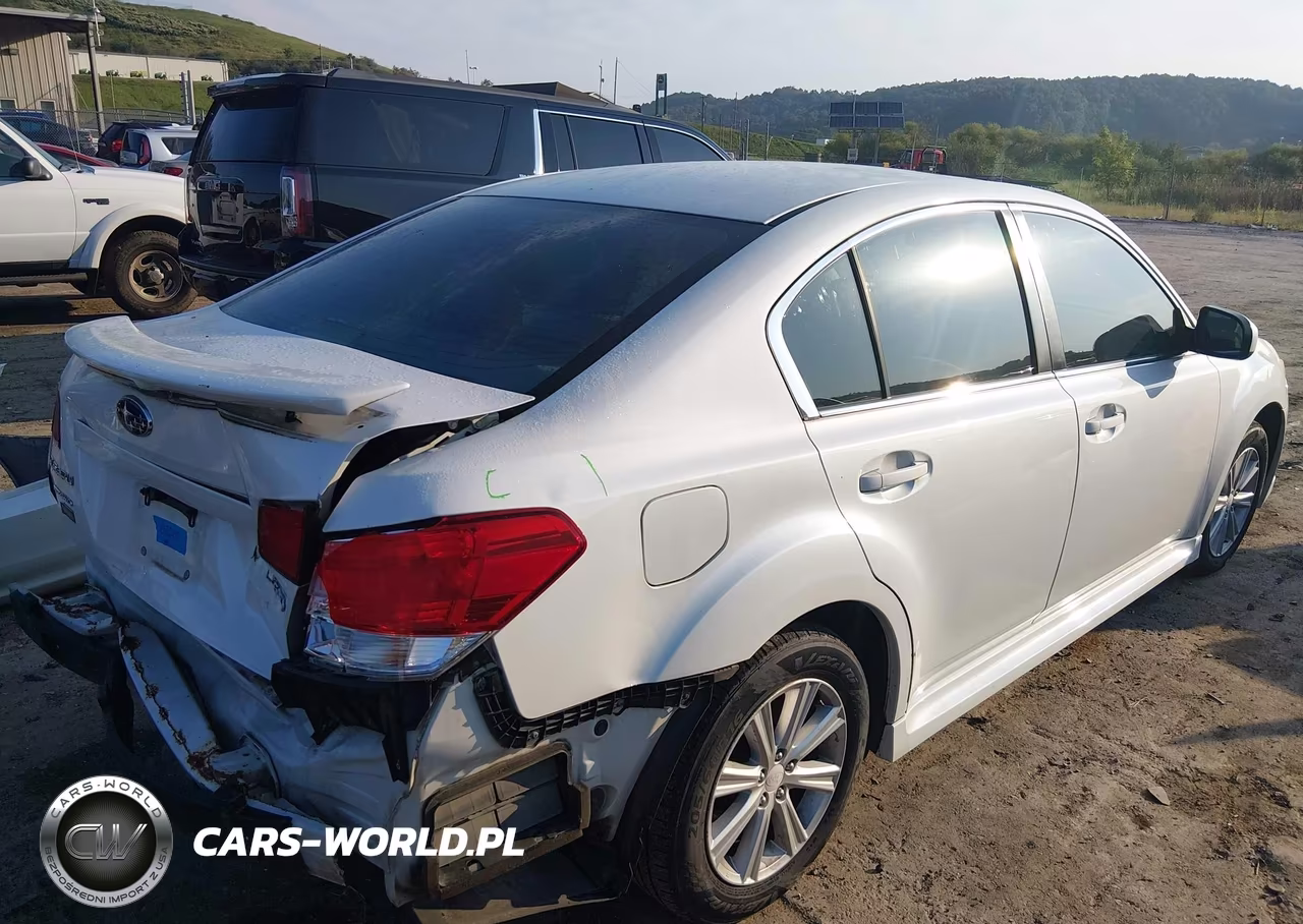 2010 Subaru Legacy 2.5I Premium VIN:4S3BMCG63A3236215 - 4