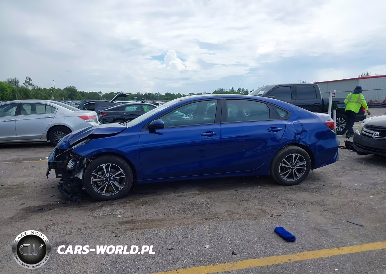 2023 Kia Forte Lxs VIN:3KPF24AD9PE600403 - 14
