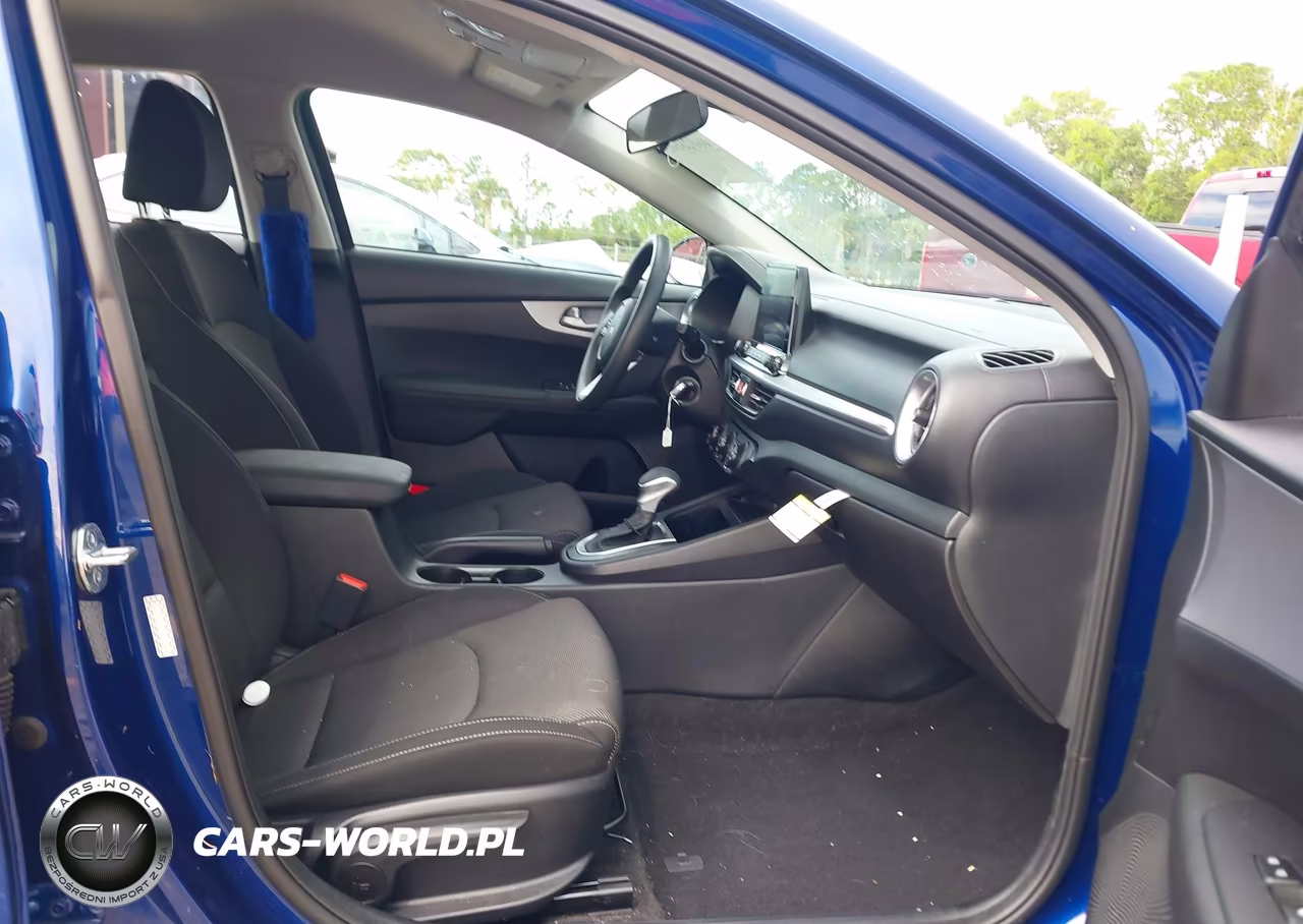 2023 Kia Forte Lxs VIN:3KPF24AD9PE600403 - 5