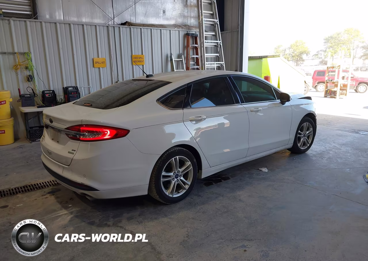 2018 Ford Fusion Se VIN:3FA6P0HD3JR166081 - 4