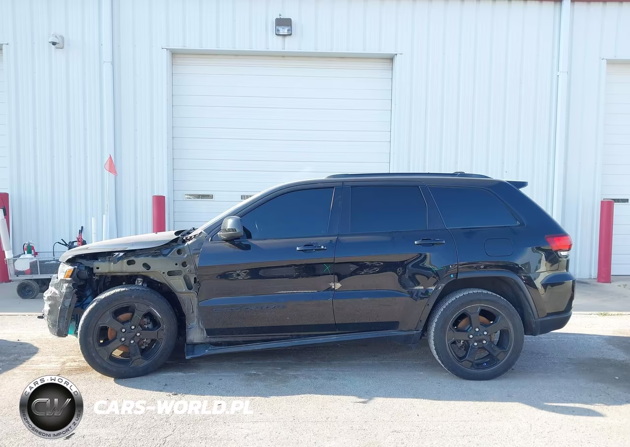 2020 Jeep Grand Cherokee Upland 4X4 VIN:1C4RJFAG3LC159908 - 14