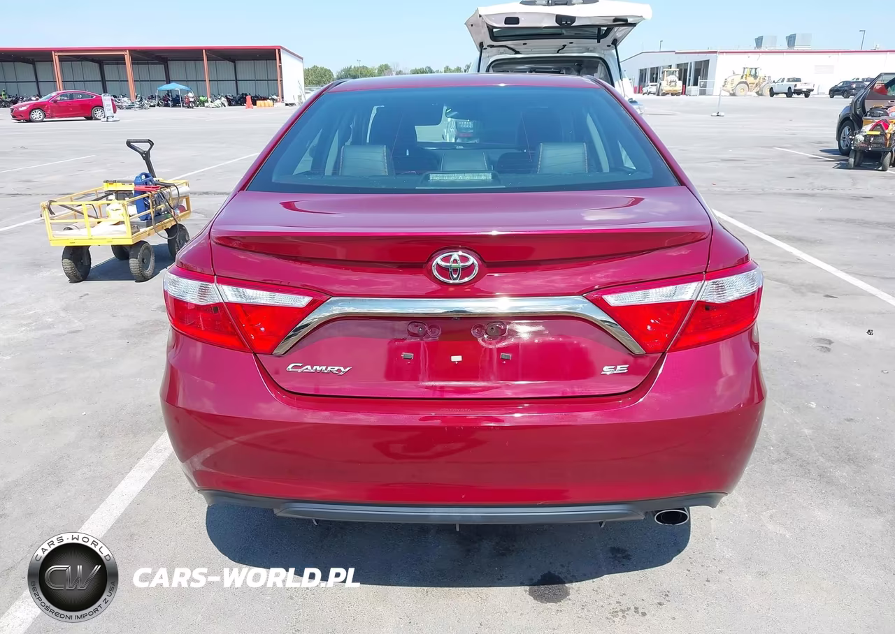 2016 Toyota Camry Se VIN:4T1BF1FK0GU574991 - 17