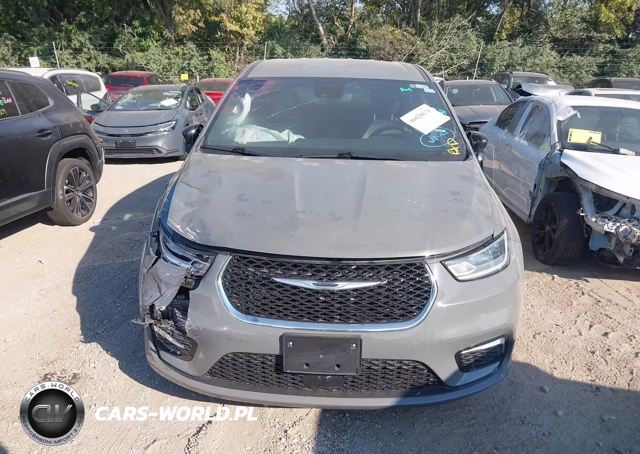 2025 Chrysler Pacifica Select VIN:2C4RC1BG3SR567987 - 12