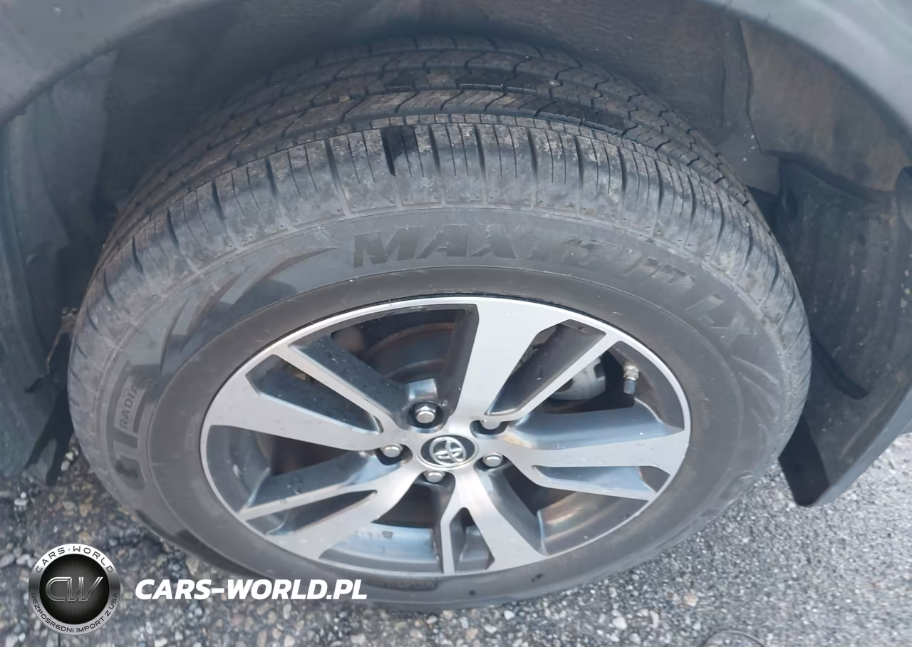 2016 Toyota Rav4 Xle VIN:JTMRFREV0GJ096179 - 12