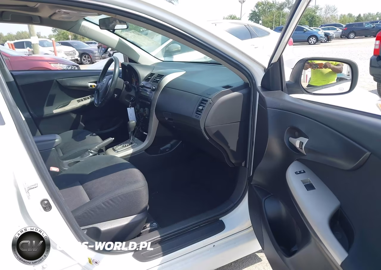 2010 Toyota Corolla S VIN:1NXBU4EE9AZ356719 - 5