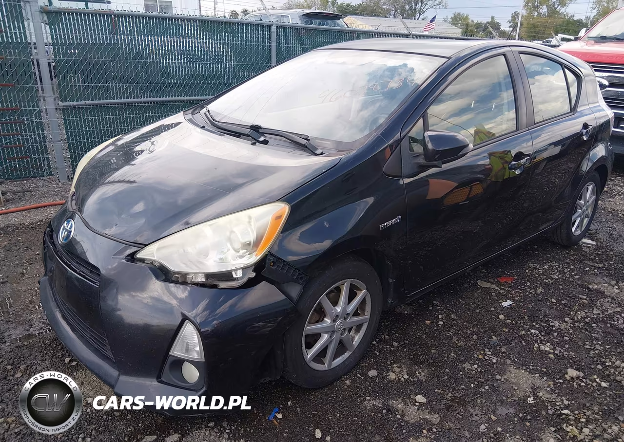 2013 Toyota Prius C Four VIN:JTDKDTB37D1550513 - 2