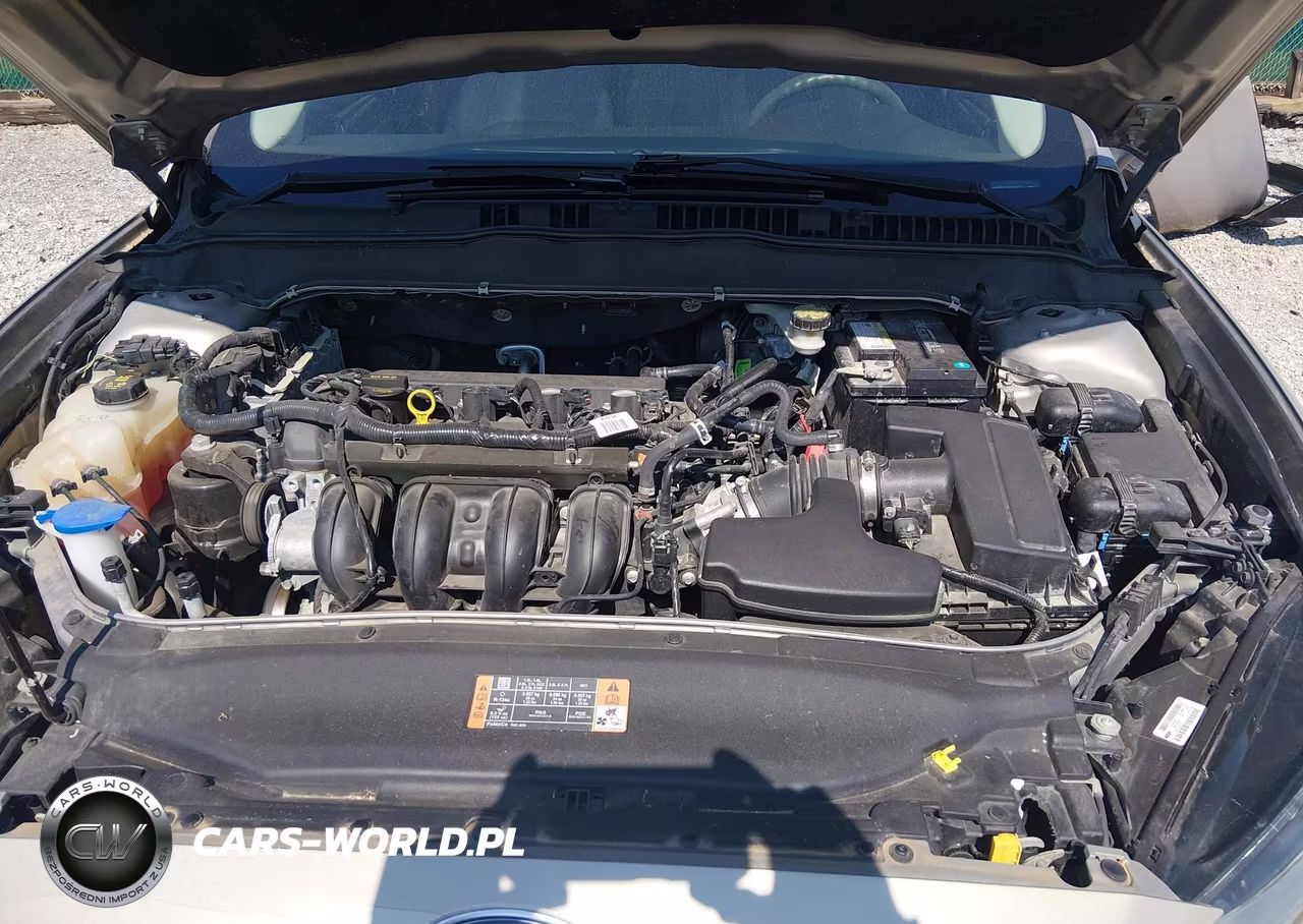 2015 Ford Fusion S VIN:3FA6P0G71FR277134 - 10