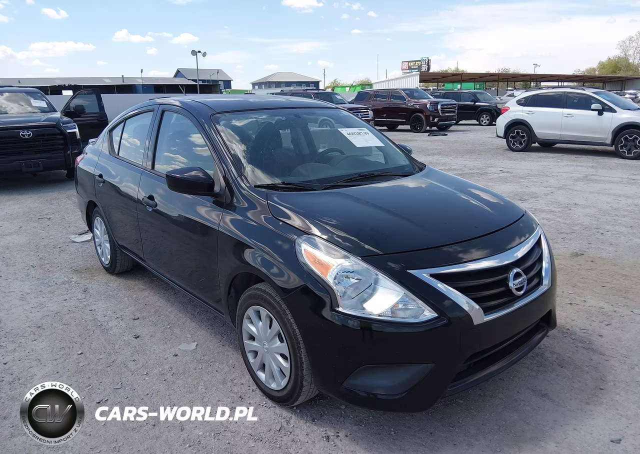 2019 Nissan Versa 1.6 S+
