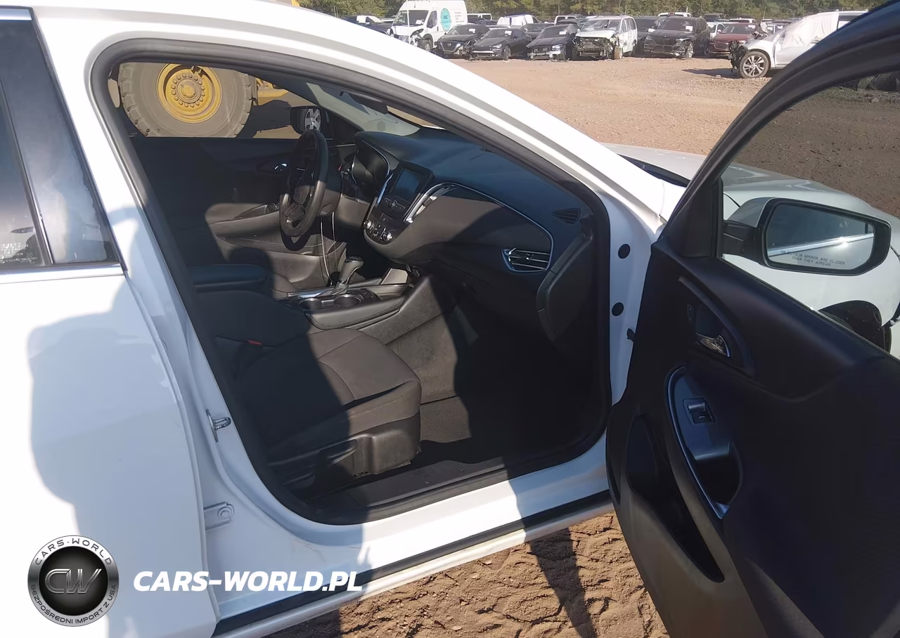 2018 Chevrolet Malibu Lt VIN:1G1ZD5ST1JF209268 - 5