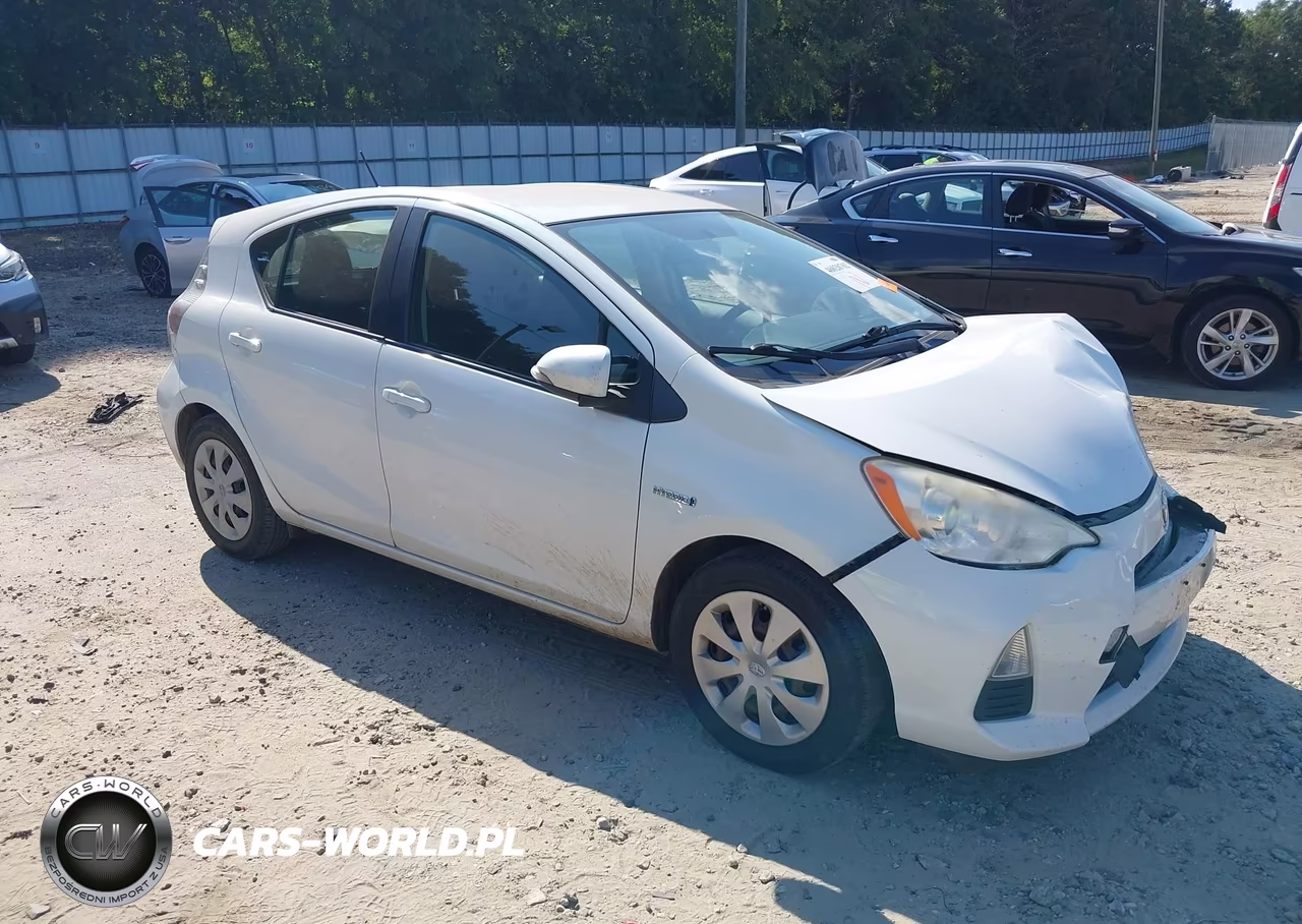 2013 Toyota Prius C Two