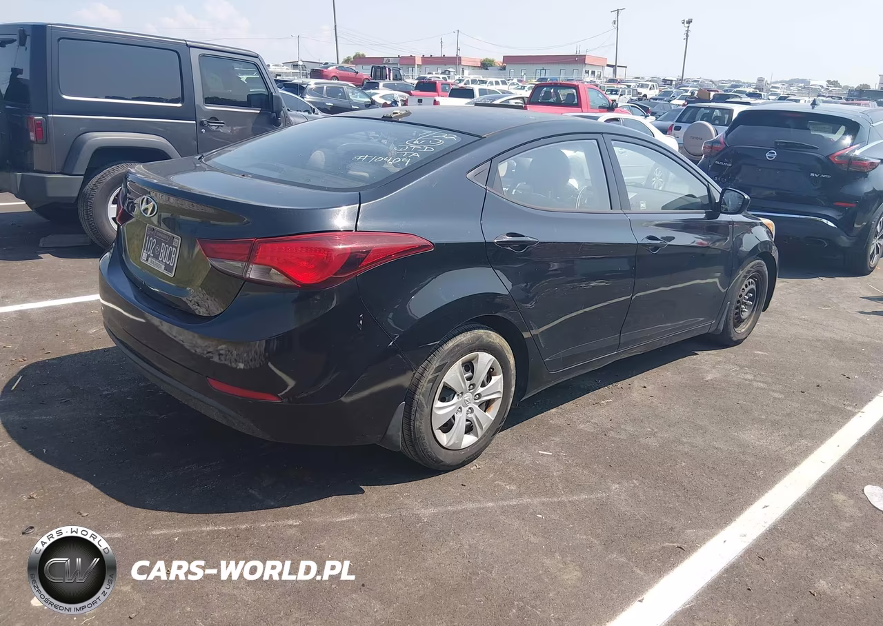 2016 Hyundai Elantra Se VIN:5NPDH4AE7GH693464 - 4