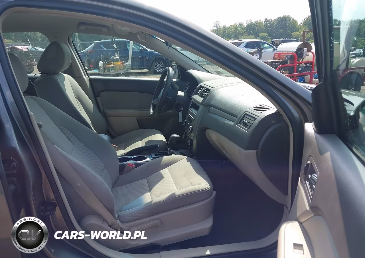 2012 Ford Fusion Se VIN:3FAHP0HG5CR203718 - 5
