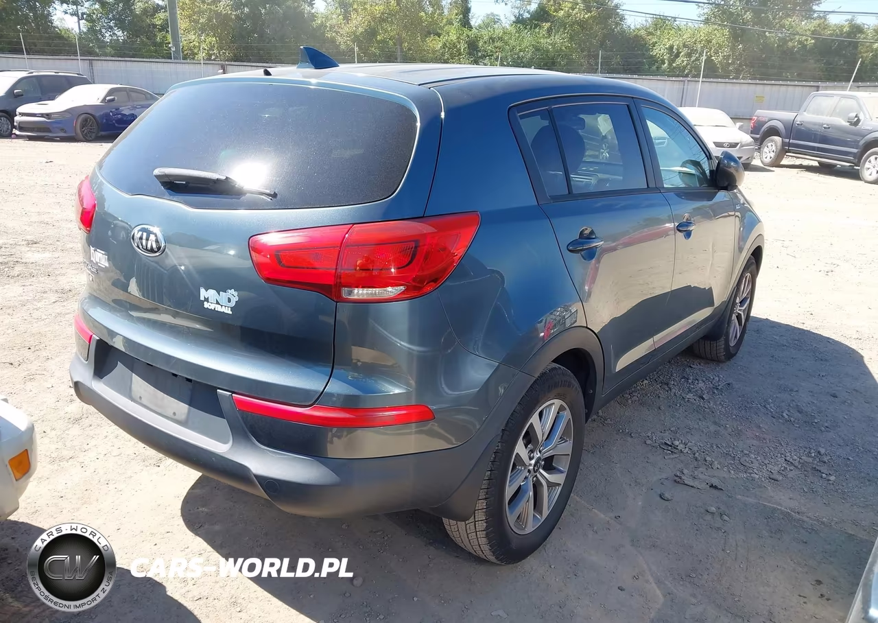 2015 Kia Sportage Lx VIN:KNDPBCAC7F7686881 - 4
