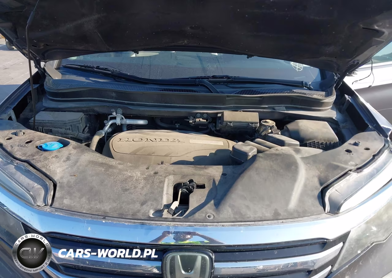 2016 Honda Pilot Touring VIN:5FNYF6H92GB066973 - 10