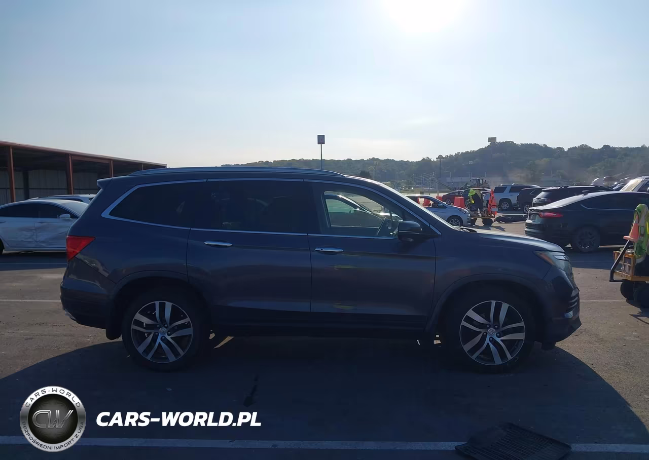 2016 Honda Pilot Touring VIN:5FNYF6H92GB066973 - 13