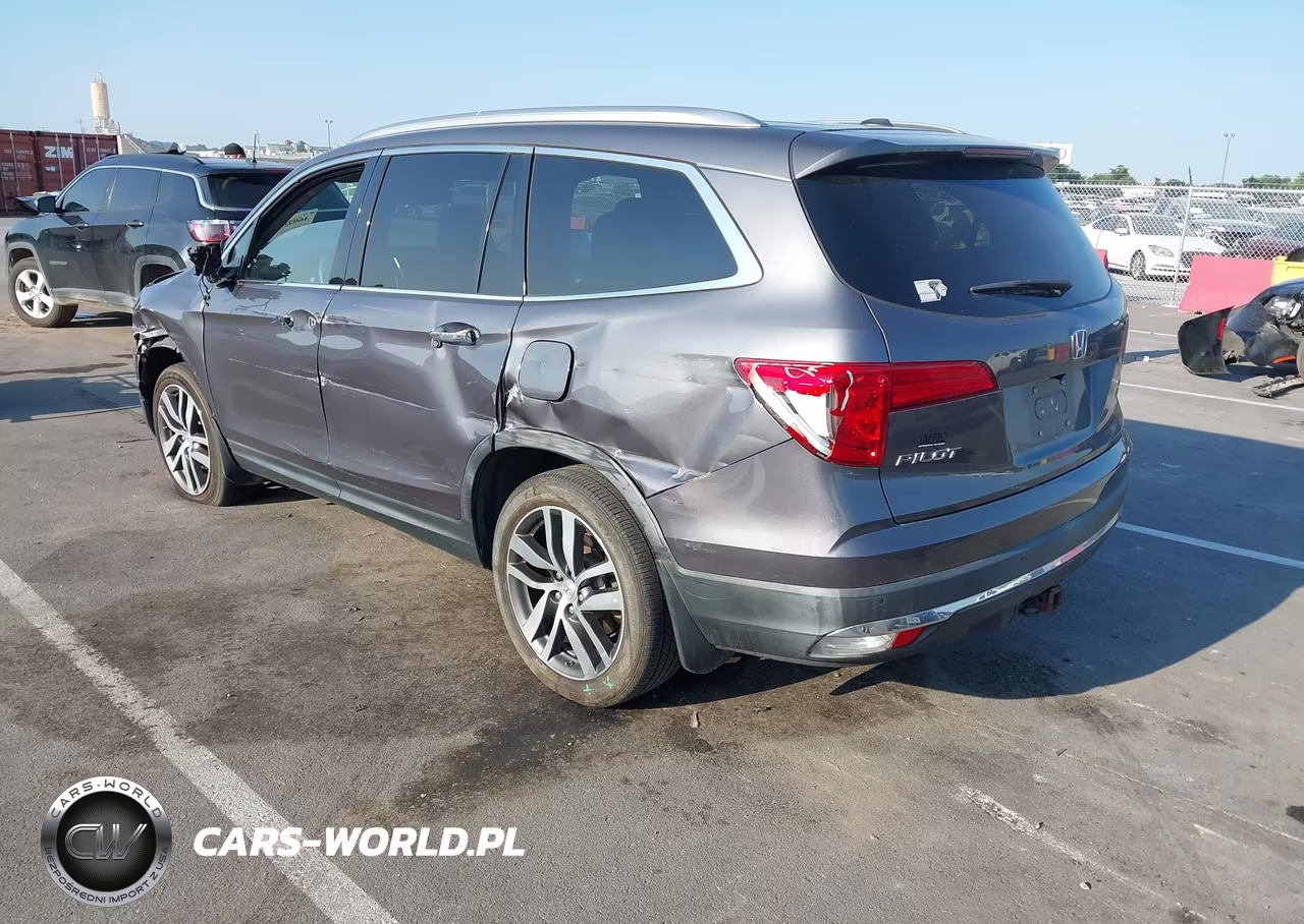 2016 Honda Pilot Touring VIN:5FNYF6H92GB066973 - 3