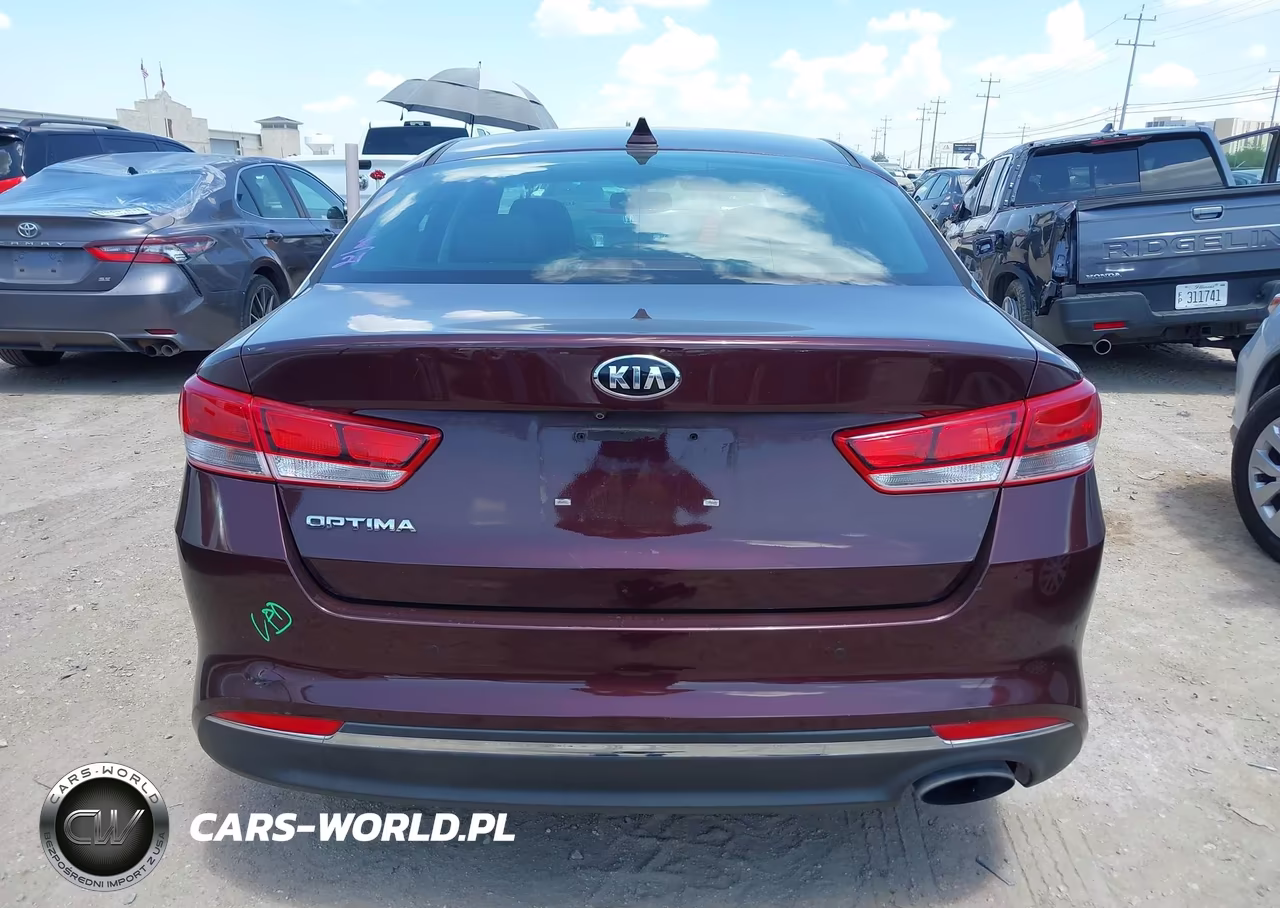 2018 Kia Optima Lx VIN:5XXGT4L30JG251328 - 17