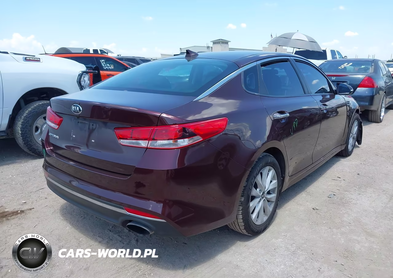 2018 Kia Optima Lx VIN:5XXGT4L30JG251328 - 4