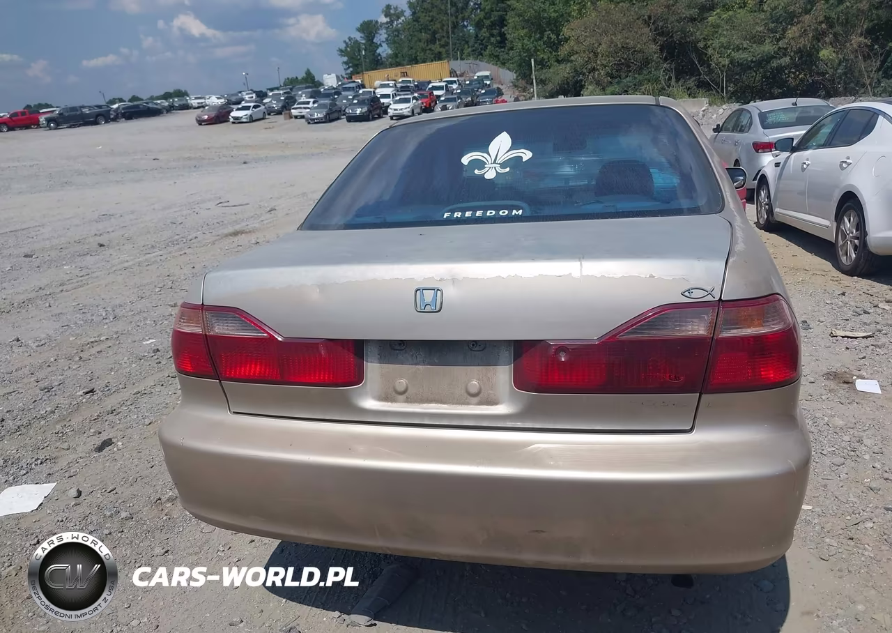 2000 Honda Accord 2.3 Ex VIN:1HGCG5669YA101532 - 16