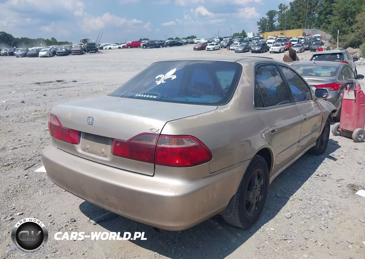 2000 Honda Accord 2.3 Ex VIN:1HGCG5669YA101532 - 4