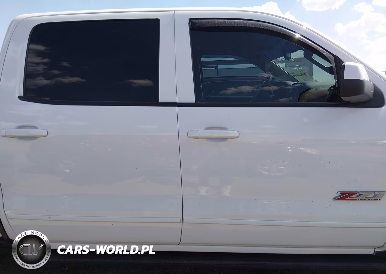 2018 Chevrolet Silverado 1500 2Lt VIN:3GCUKRECXJG614649 - 13