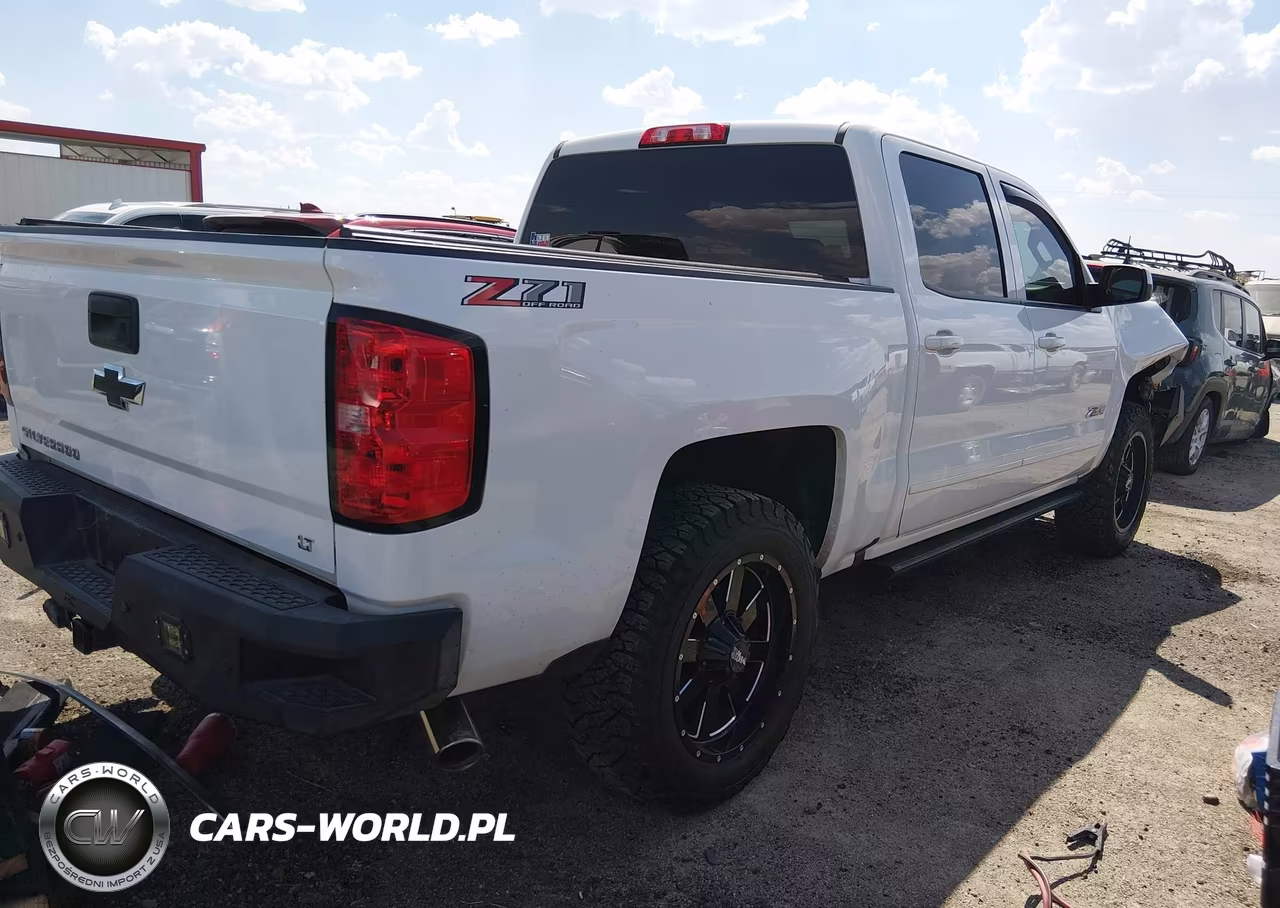 2018 Chevrolet Silverado 1500 2Lt VIN:3GCUKRECXJG614649 - 4