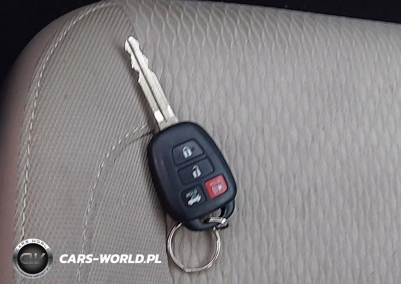2016 Toyota Corolla Le VIN:2T1BURHE5GC536900 - 11