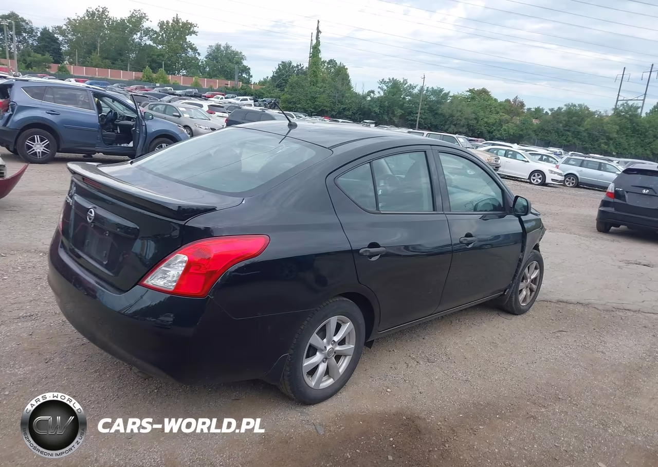 2014 Nissan Versa 1.6 S+ VIN:3N1CN7AP4EL841738 - 4